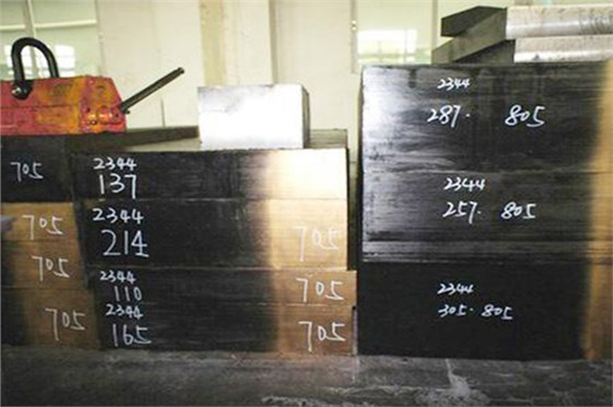 塑膠注塑模具廠——模具鋼材款式多，怎么選是門學問！