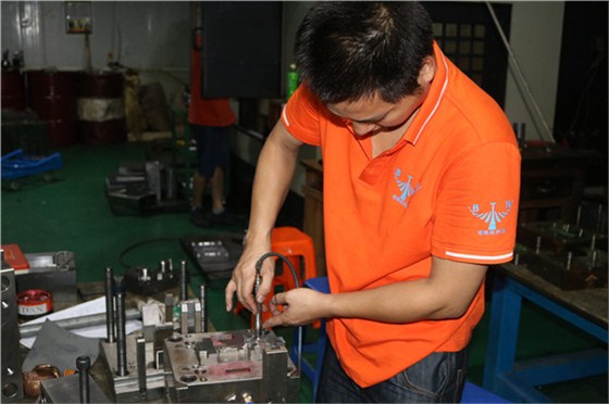 深圳博騰納塑膠模具廠——12道質(zhì)檢工序，品質(zhì)有保障