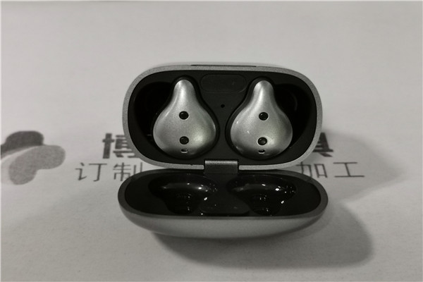 博騰納藍牙耳機模具廠——12道質檢工序，只為出品精致外觀